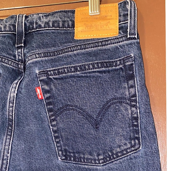 Levis Wedgie Icon Fit Jeans - Picture 7 of 8